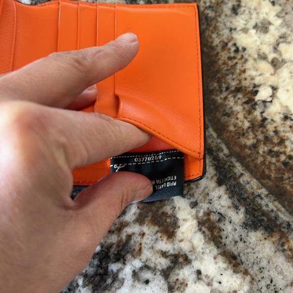 FENDI Compact Bi-Fold Wallet Rare - Picture 11 of 16